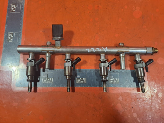 ✅AUDI A5 1.8 PETROL 2012 FUEL RAIL WITH INJECTORS 06K133317C Warranty A222