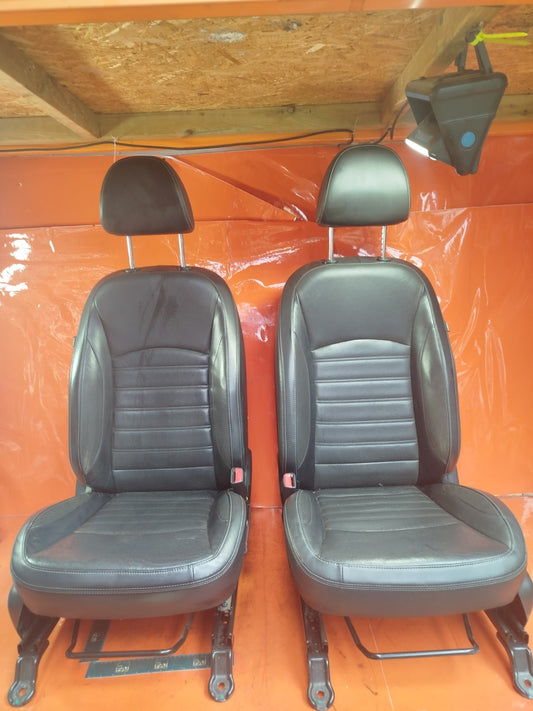✅Ssangyong Tivoli Ex 1.6 Diesel 2017 FRONT SEATS Warranty A230