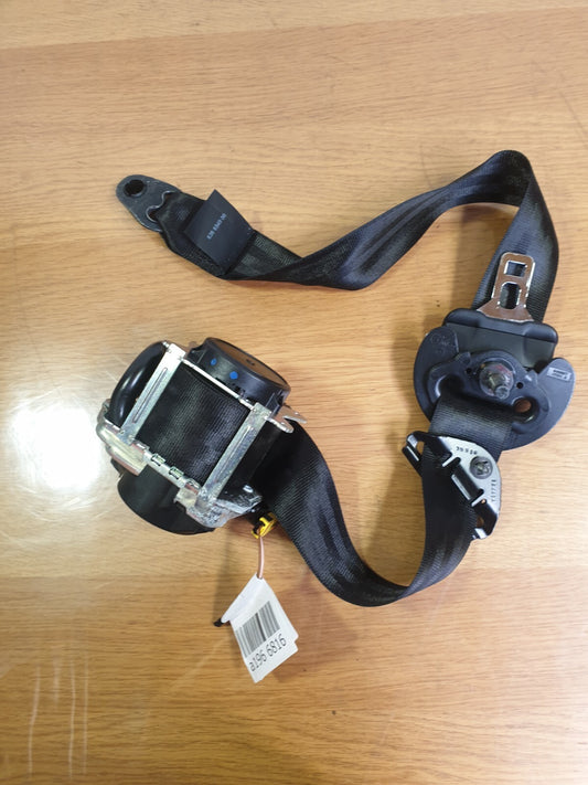 ✅JAGUAR F-PACE X761 3.0 PETROL 2017 FRONT LEFT SEAT BELT 635394000A Warranty