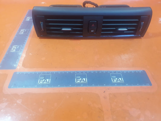 2013 BMW 1 SERIES F20 SPORT 1.6P DASH CENTER AIR VENT 9205357 + WARRANTY A233
