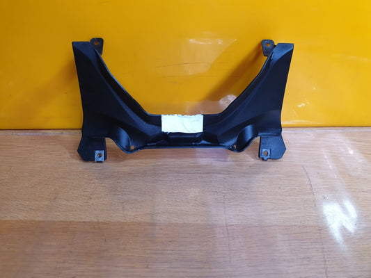 ✅YAMAHA YZF R125 PETROL 2020 INNER UNDER SEAT FAIRING PANEL BK6F171X00 Warranty