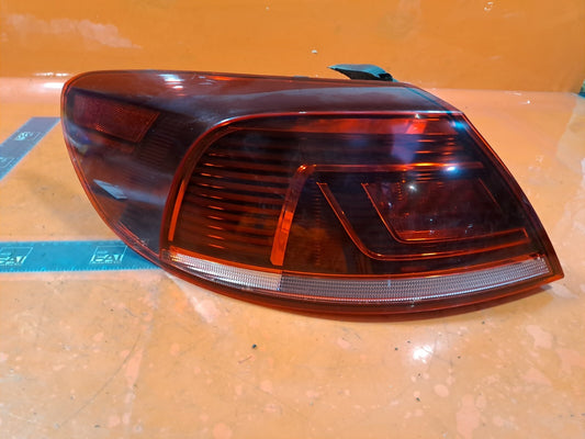 ✅VW PASSAT CC GT 2.0 DIESEL 2013 REAR LEFT OUTER TAILLIGHT Warranty A246