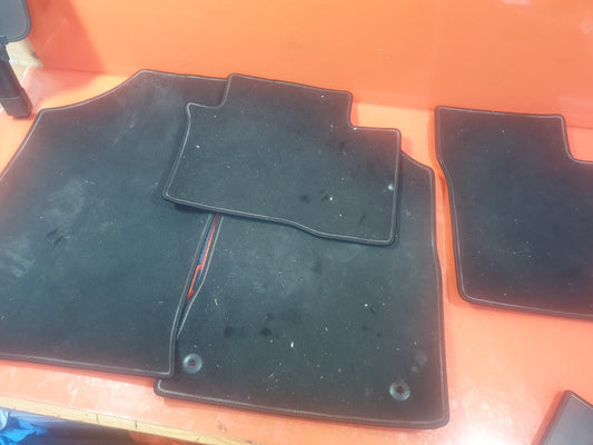 2017 SSANGYONG TIVOLI EX 1.6D FLOOR MATS CARPET SET + WARRANTY A230