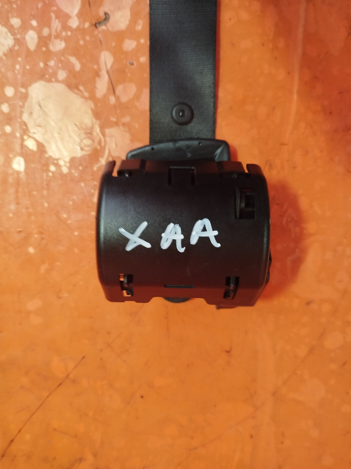 ✅BMW 1 SERIES REAR CENTRE SEAT BELT 643482700B Warranty xAA
