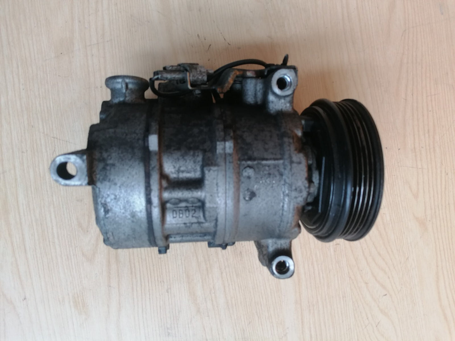 MERCEDES A200 W176 2.1 DIESEL 2015 AIR CON PUMP COMPRESSOR A0038304460 A047