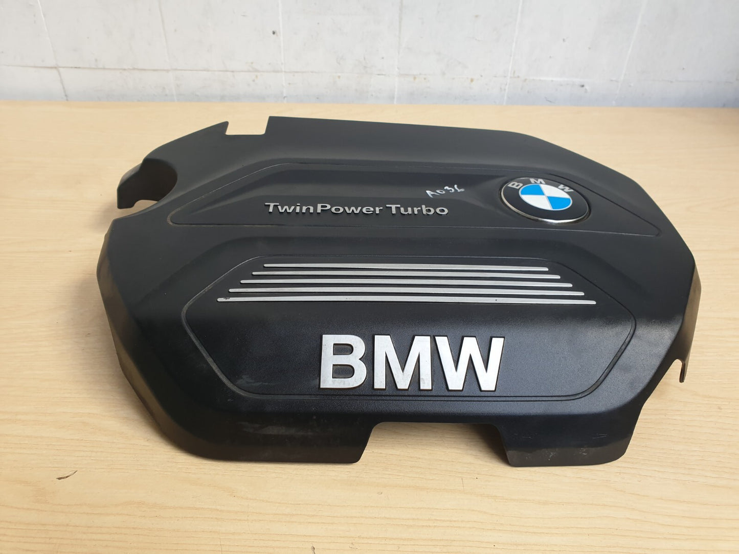 BMW F46 216D 1.5 DIESEL 2018 ENGINE COVER 8514201