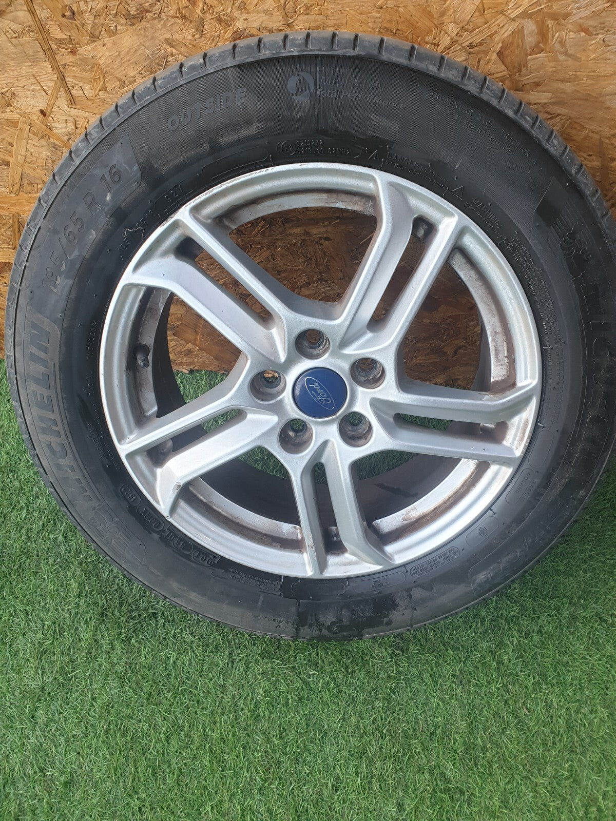 ✅FORD FOCUS 1.5 DIESEL 2018 ALLOY WHEEL WITH TYRE 195/65 R16 Warranty A242