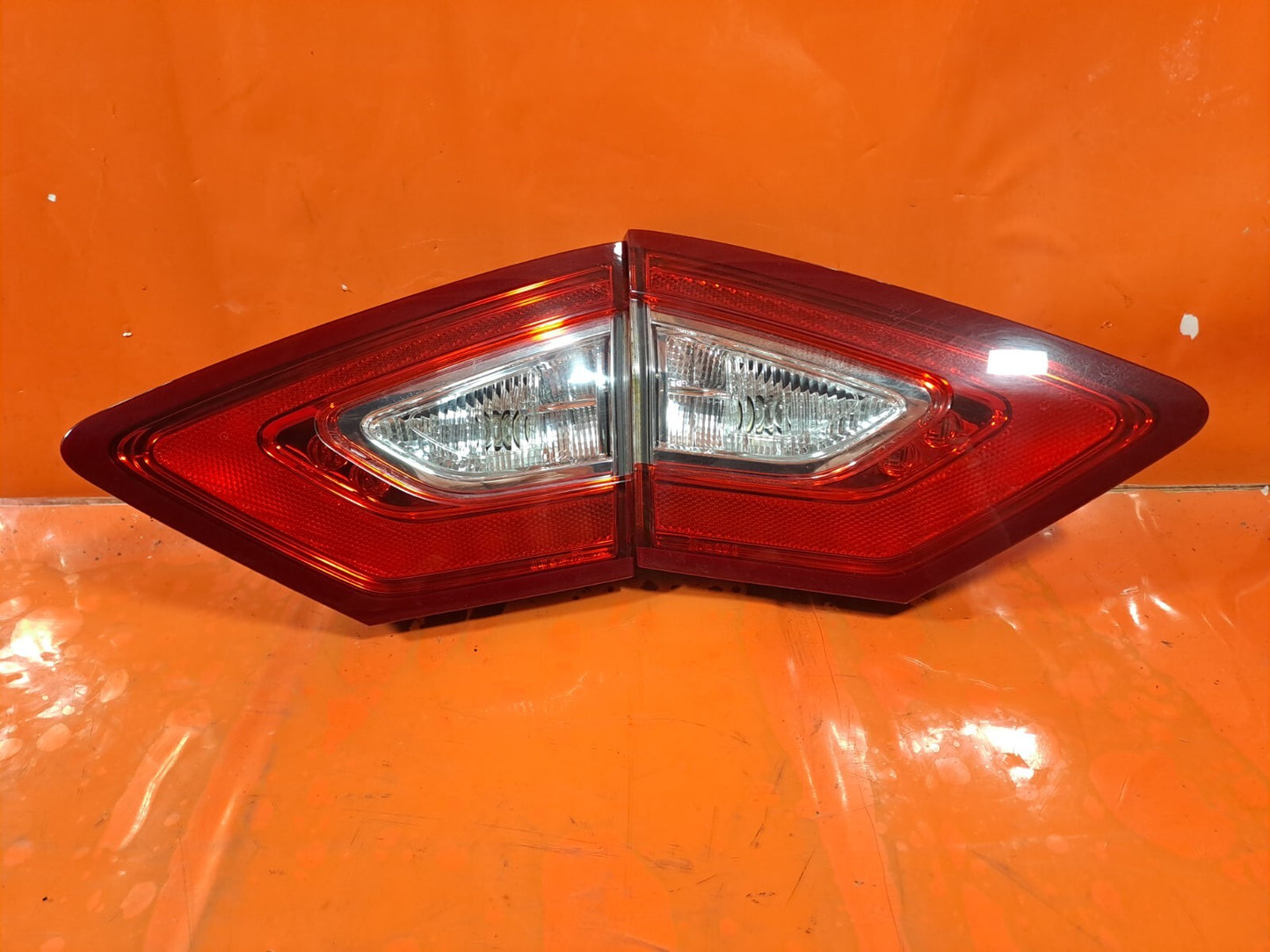 ✅FORD MONDEO TITANIUM MK5 2.0 DIESEL 2016 REAR LEFT & RIGHT INNER TAIL LIGHTS