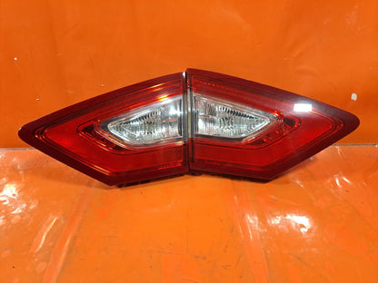 ✅FORD MONDEO TITANIUM MK5 2.0 DIESEL 2016 REAR LEFT & RIGHT INNER TAIL LIGHTS