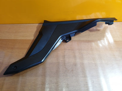 ✅YAMAHA YZF R125 PETROL 2020 RIGHT SIDE UNDER SEAT COVER FAIRING B5GF172100 A124