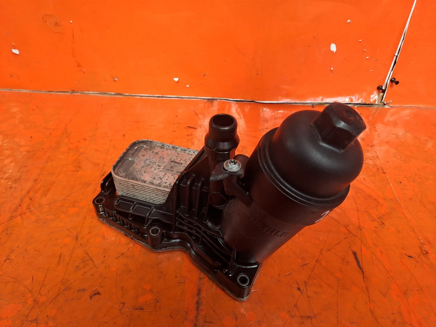 ✅BMW F20 116D URBAN 2.0 DIESEL 2012 N47D20K1 OIL COOLER FILTER HOUSING 8507626