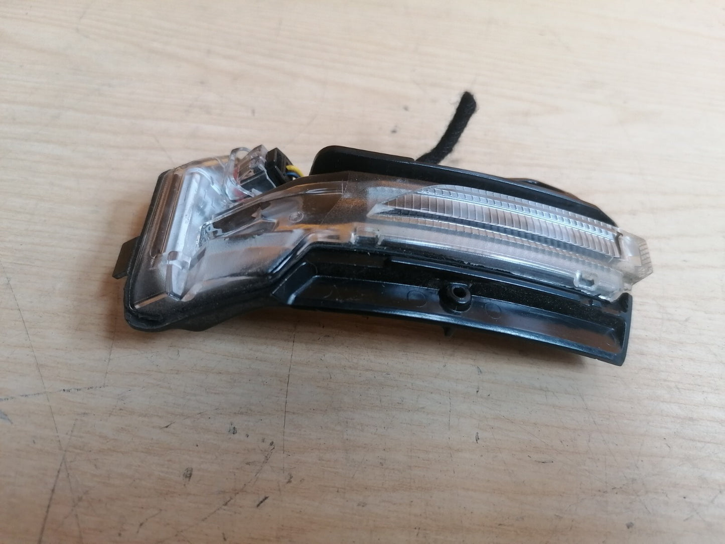 ✅2021 AUDI Q3 F3 1.5TFSI FRONT LEFT DOOR MIRROR TURN INDICATOR LIGHT 81A949101