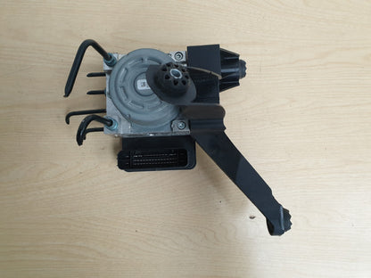 2018 BMW F46 216D 1.5 DIESEL ABS BRAKE PUMP 6891409 A036