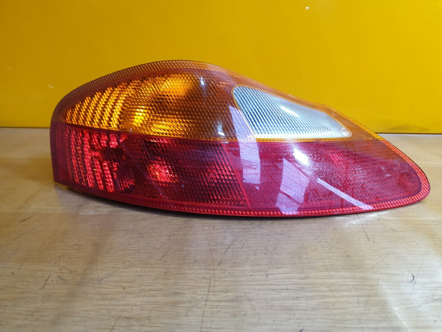 ✅2002 PORSCHE BOXTER 986 2.7P REAR LEFT TAIL LIGHT + WARRANTY A129