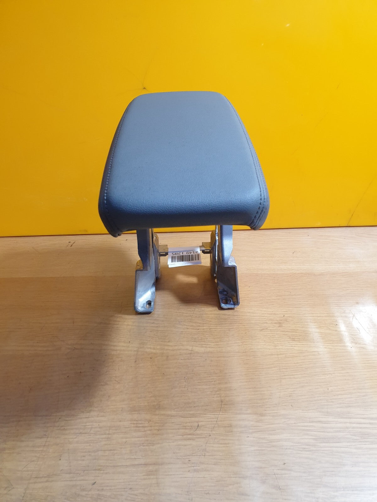 ✅AUDI A3 S LINE 1.4 PETROL 2021 CENTRE CONSOLE ARMREST 8Y0864283 Warranty A149