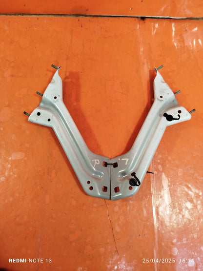 ✅Audi Q5 S Line 2.0 Petrol 2012 FRONT WING BRACKET BRACES 8R0821136 Warranty