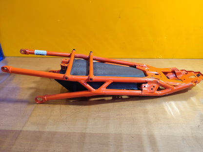 ✅KTM RC125 PETROL 2023 SEAT SUBFRAME Warranty A116