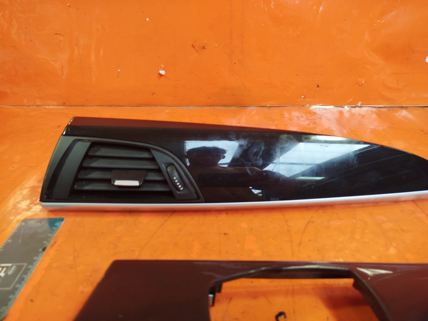 ✅BMW F20 116D URBAN 2.0 DIESEL 2012 DASHBOARD AIR VENTS 9205355 9205356 9226073