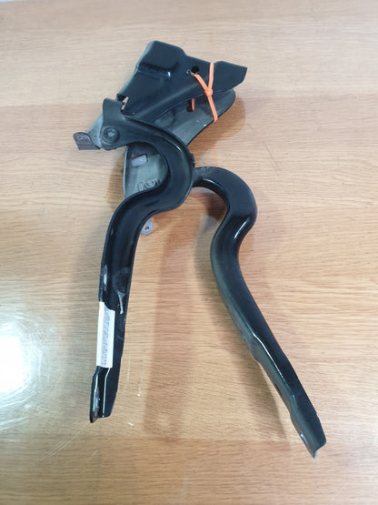 2012 MERCEDES B CLASS W246 1.8D PAIR OF BONNET HINGES + WARRANTY A211