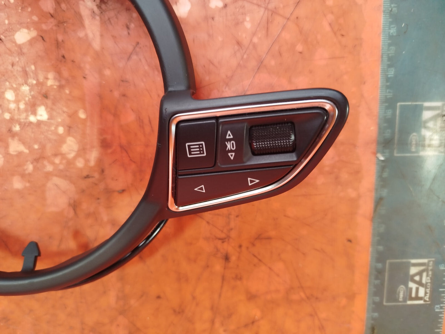 ✅2011 AUDI A1 SPORT STEERING WHEEL TRIM PANEL COVER 4H0419689B + WARRANTY A139