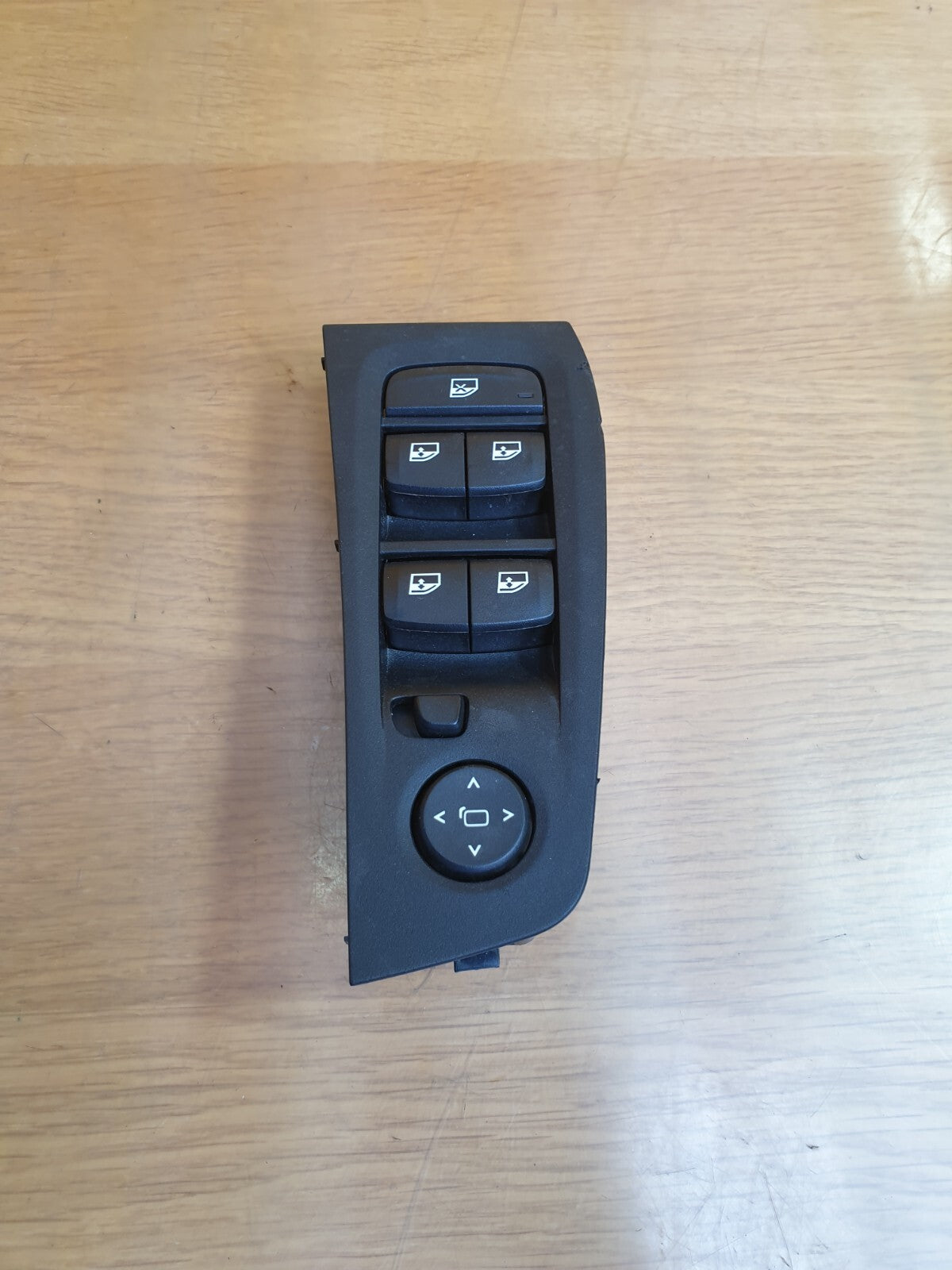 ✅2023 BMW 1 SERIES F40 SPORT 1.5D RIGHT DRIVER SIDE WINDOW CONTROL PANEL A119