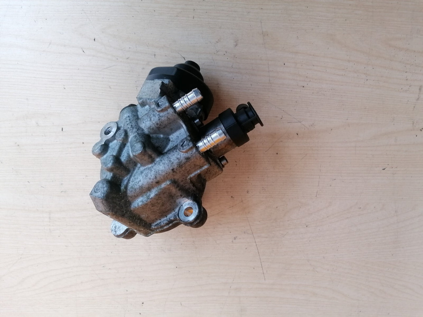 BMW 1 SERIES F20 1.6 DIESEL INJECTOR PUMP 0445010540 X00