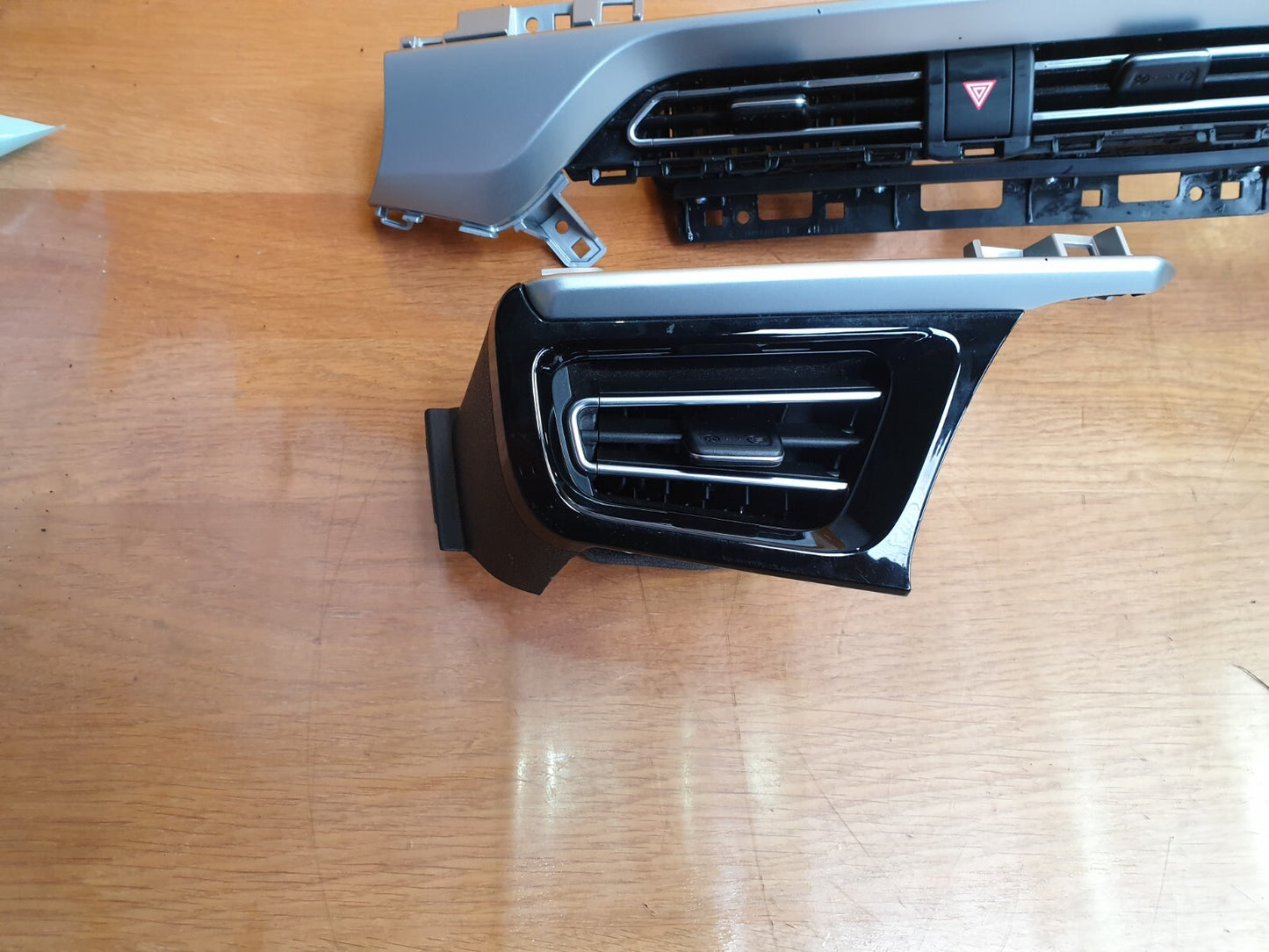 ✅2016 KIA NIRO 2 EV S-A 1.6P DASHBOARD AIR VENTS 84790-G5RA0ASH 84795-G5RA0ASH