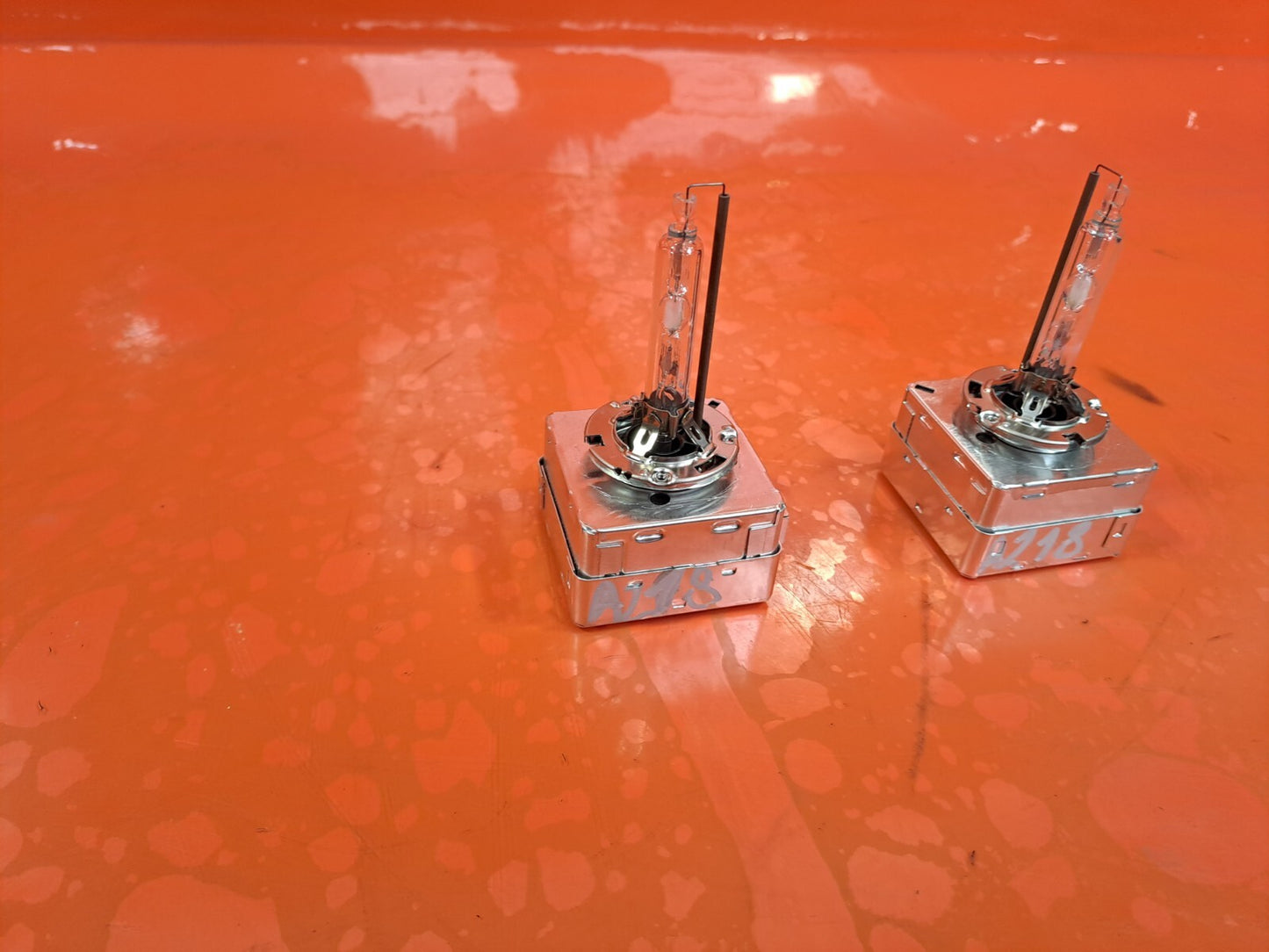 AUDI A5 CABRIO S LINE 2.0 DIESEL 2012 XENON BULB PAIR 9285335244 Warranty A218
