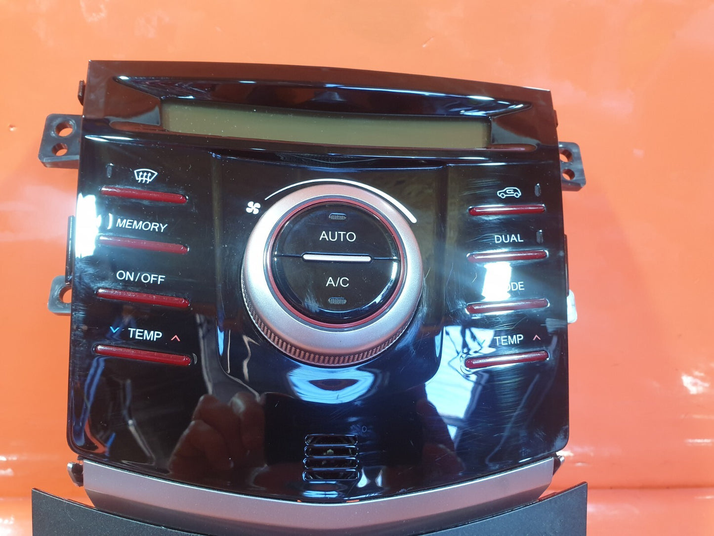 2017 SSANGYONG TIVOLI EX 1.6D CLIMATE CONTROL PANEL 68720-35000 + WARRANTY A230