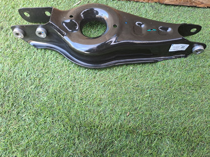 2024 TESLA MODEL 3 LONG REAR LEFT SUPPORT ARM 1288451-00-A + WARRANTY A207