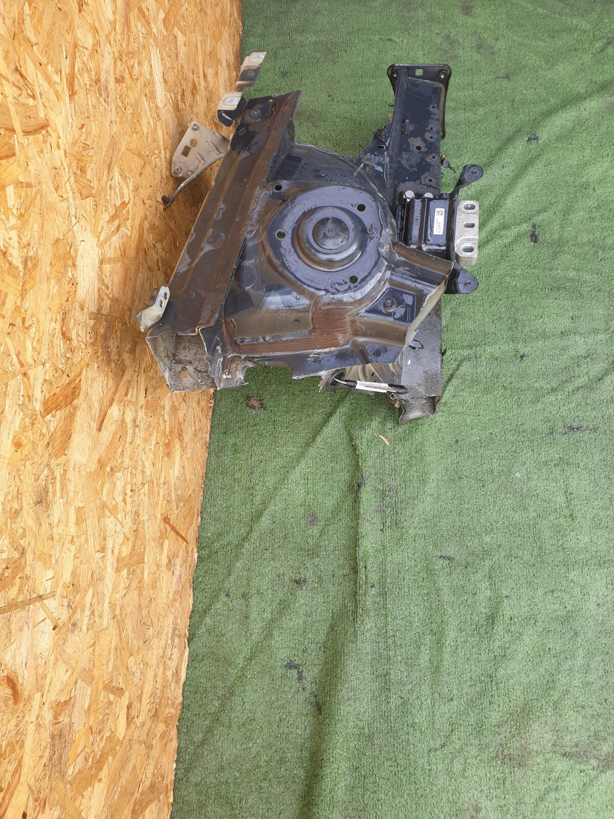 ✅VW GOLF MK8 1.5 PETROL 2022 FRONT LEFT CHASSIS LEG 5Q0199555BG Warranty A191