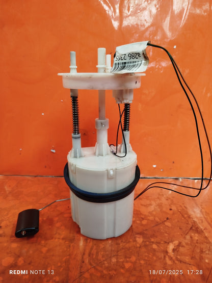 ✅SSANGYONG RODIUS TURISMO 2.2 DIESEL 2017 FUEL TANK SENDER UNIT 700-20-125 A286