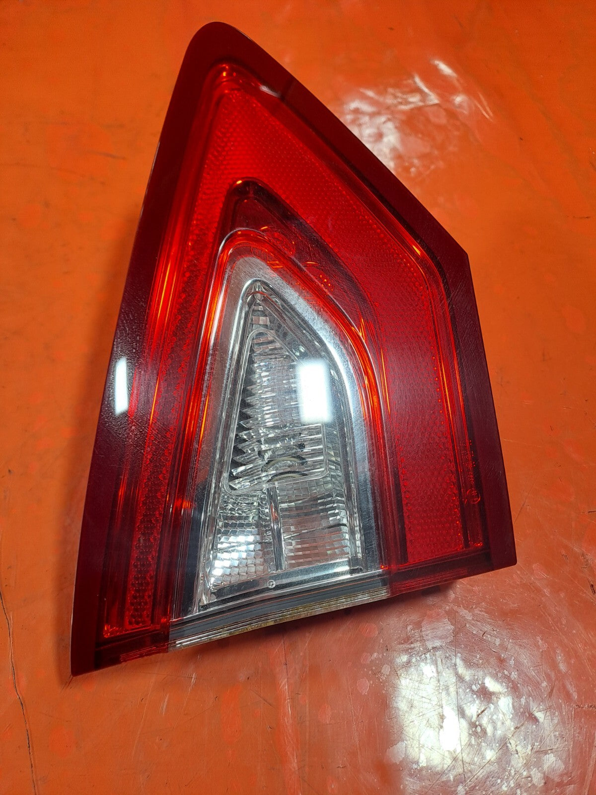 ✅FORD MONDEO TITANIUM MK5 2.0 DIESEL 2016 REAR LEFT & RIGHT INNER TAIL LIGHTS