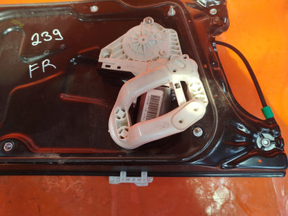 ✅LAND ROVER DISCOVERY 4 L319 3.0 DIESEL 2011 FRONT RIGHT WINDOW REGULATOR A239