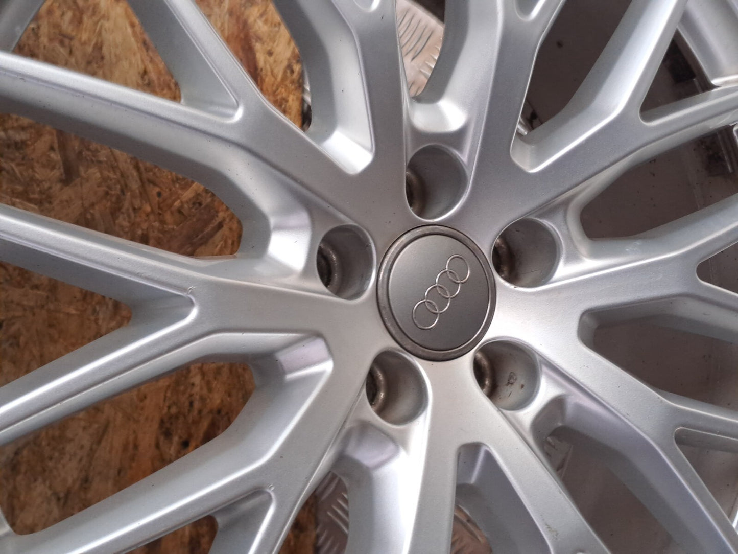 ✅2016 AUDI Q5 8R 2.0TDI ALLOY WHEEL WITH TYRE 255/45 R20 + WARRANTY A152