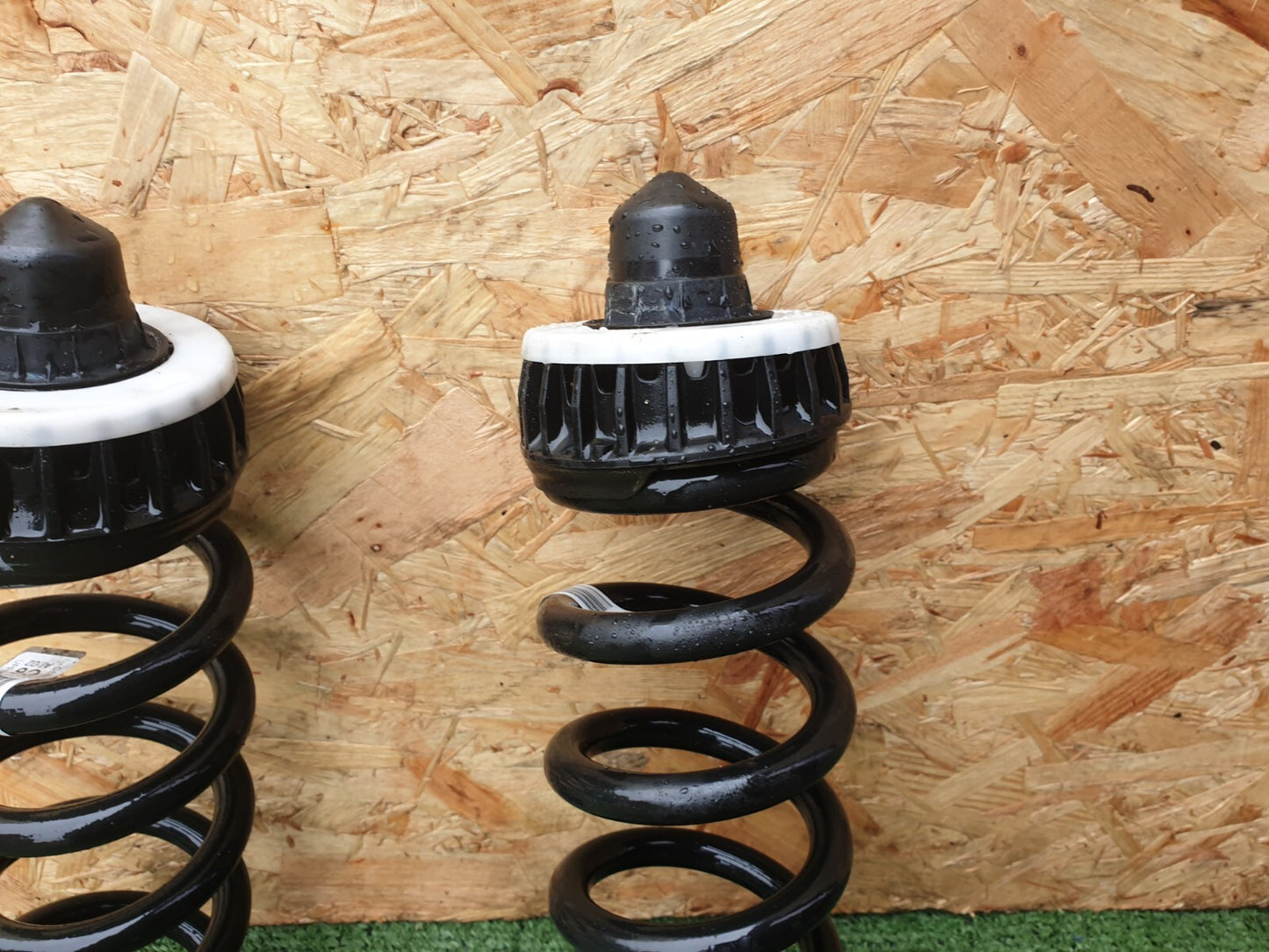 ✅2023 BMW Z4 G29 2.0P REAR SHOCK SPRINGS PAIR 6875395 + WARRANTY A171