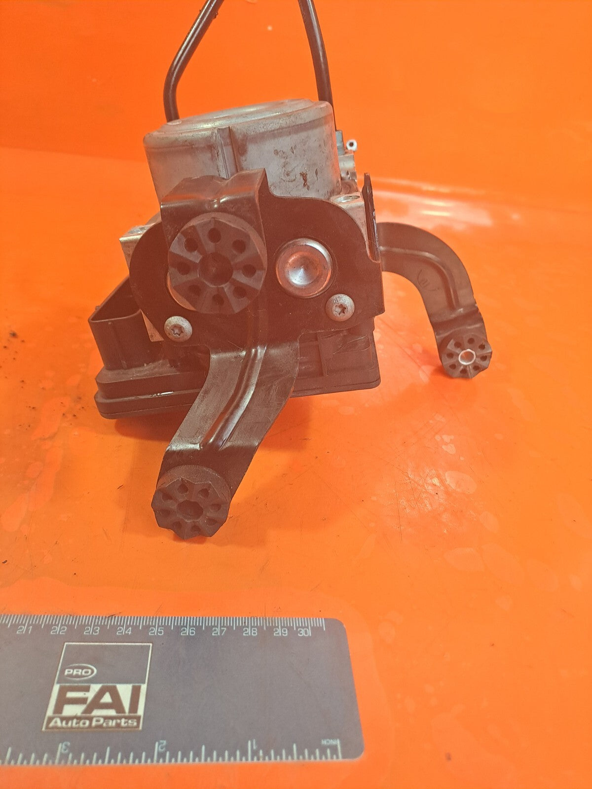 2013 BMW 1 SERIES F20 SPORT 1.6P ABS PUMP CONTROL MODULE 6858953 + WARRANTY A233