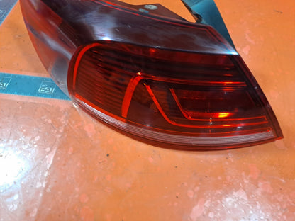 ✅VW PASSAT CC GT 2.0 DIESEL 2013 REAR LEFT OUTER TAILLIGHT Warranty A246