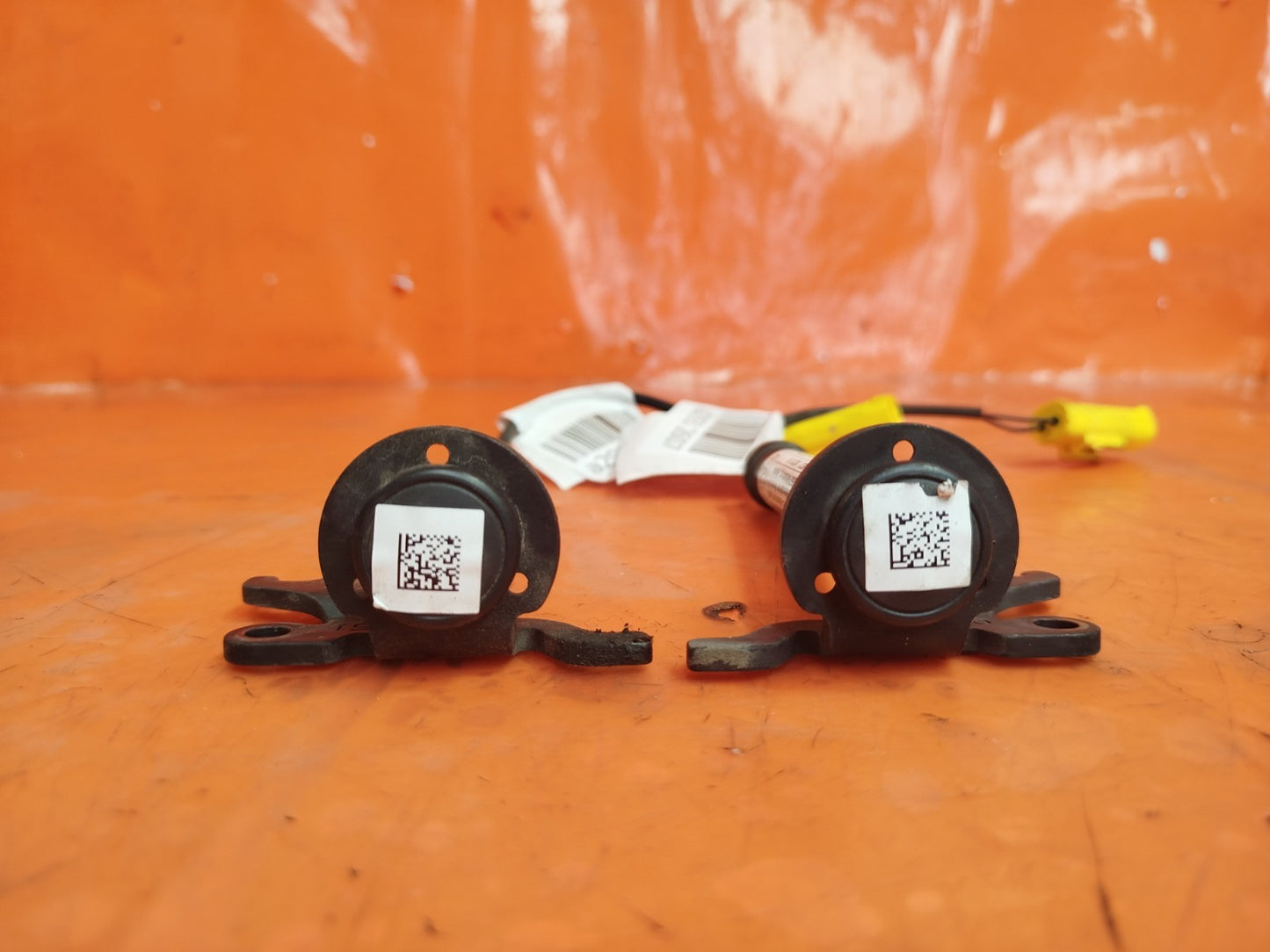 ✅BMW 220D M SPORT F44 2.0 DIESEL 2023 BONNET HINGE ACTUATOR PAIR 7450943 7450944