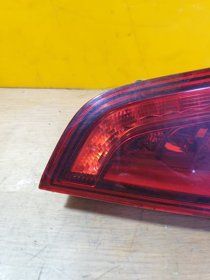 ✅AUDI A3 E-TRON 1.4 PETROL 2015 REAR RIGHT INNER TAIL LIGHT 8V4945094A Warranty