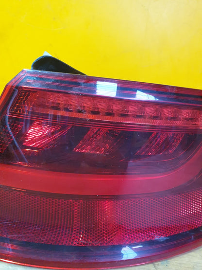✅AUDI A3 E-TRON 1.4 PETROL 2015 REAR RIGHT OUTER TAIL LIGHT 8V4945096D Warranty