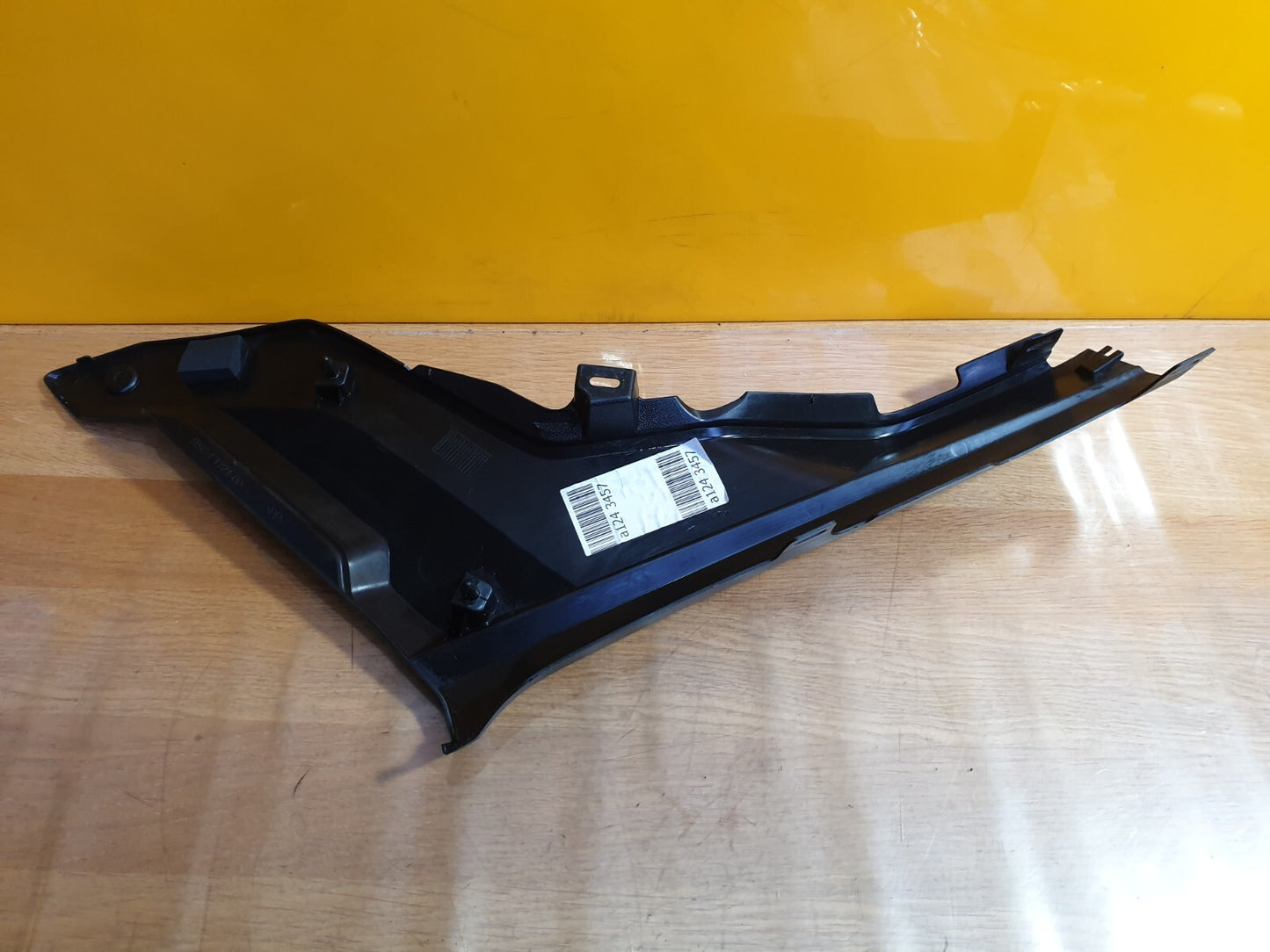 ✅YAMAHA YZF R125 PETROL 2020 RIGHT SIDE UNDER SEAT COVER FAIRING B5GF172100 A124