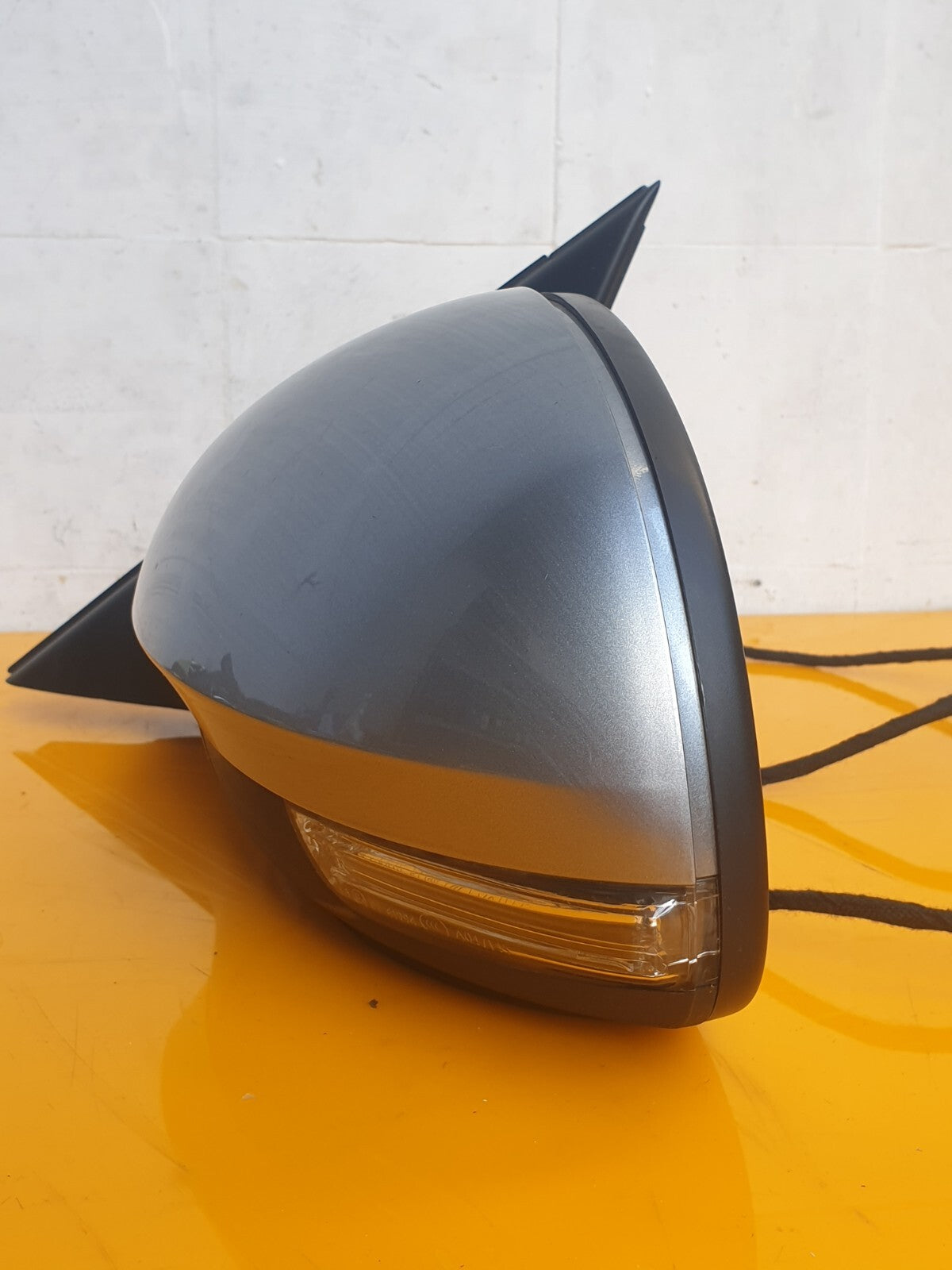 SKODA YETI 1.2 PETROL 2016 FRONT LEFT PASSENGER SIDE MIRROR 5L0857933 5L2857501
