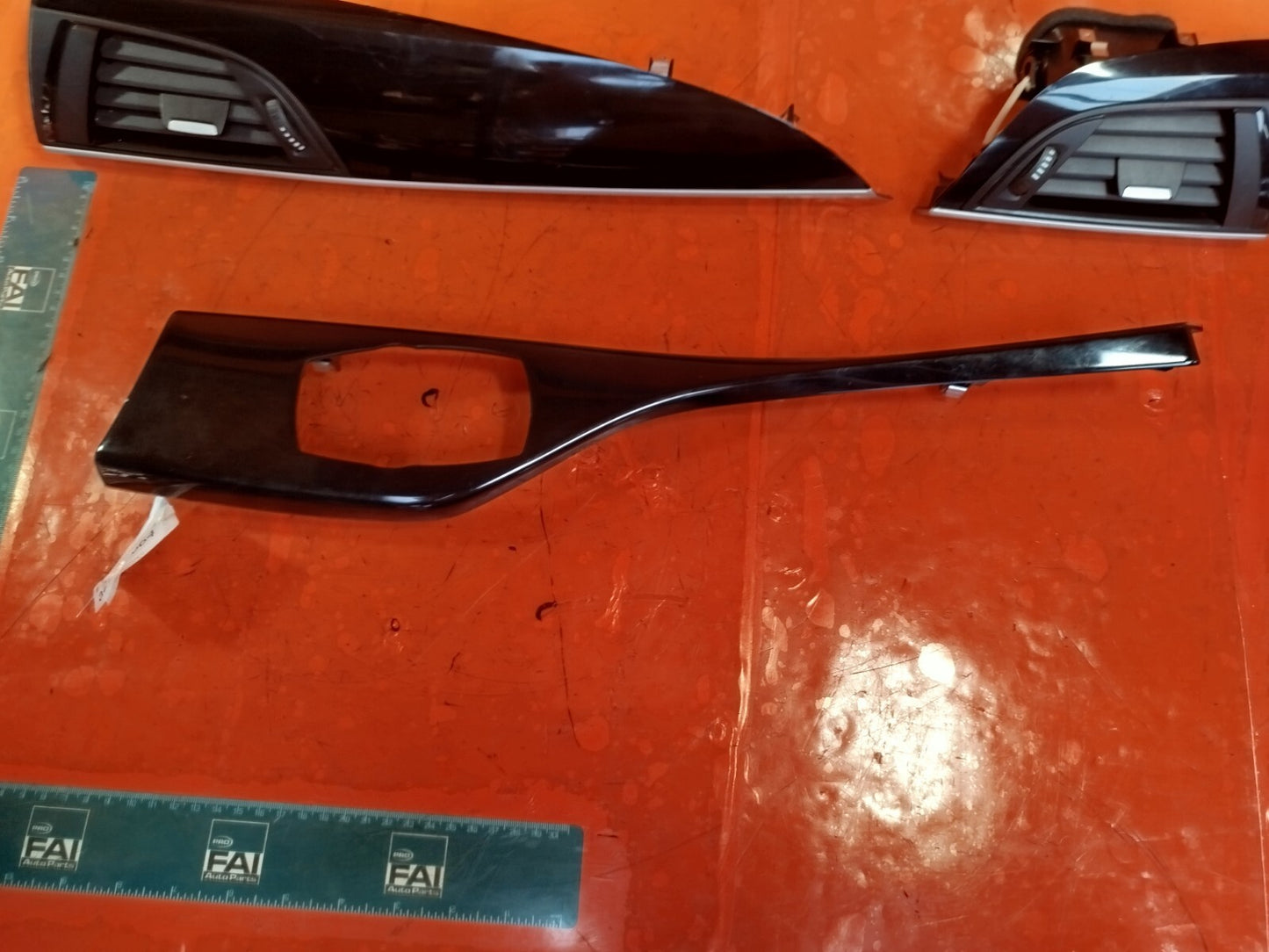 ✅BMW F20 116D URBAN 2.0 DIESEL 2012 DASHBOARD AIR VENTS 9205355 9205356 9226073