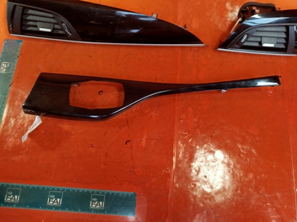 ✅BMW F20 116D URBAN 2.0 DIESEL 2012 DASHBOARD AIR VENTS 9205355 9205356 9226073
