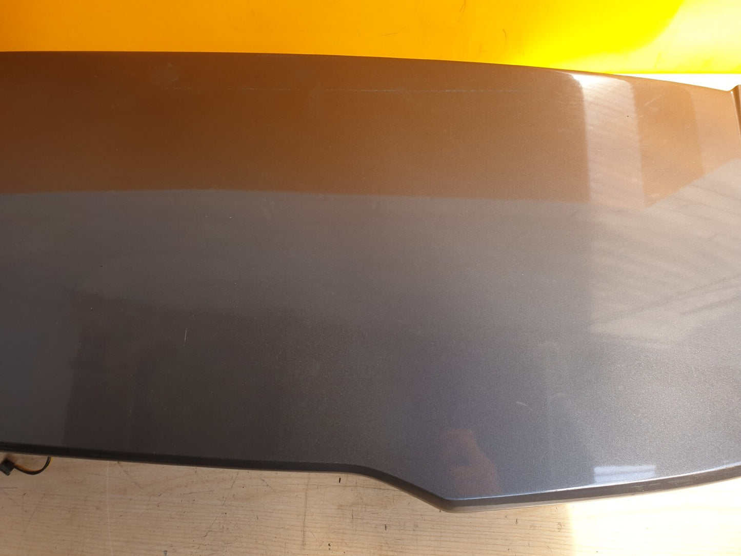 2013 VOLVO V40 TAILGATE SPOILER 31253973-01 X00