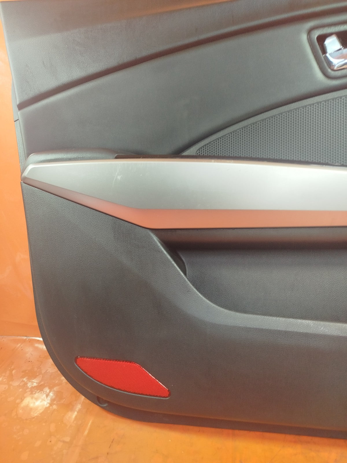 ✅Ssangyong Tivoli Ex 1.6 Diesel 2017 FRONT LEFT DOOR CARD Warranty A230