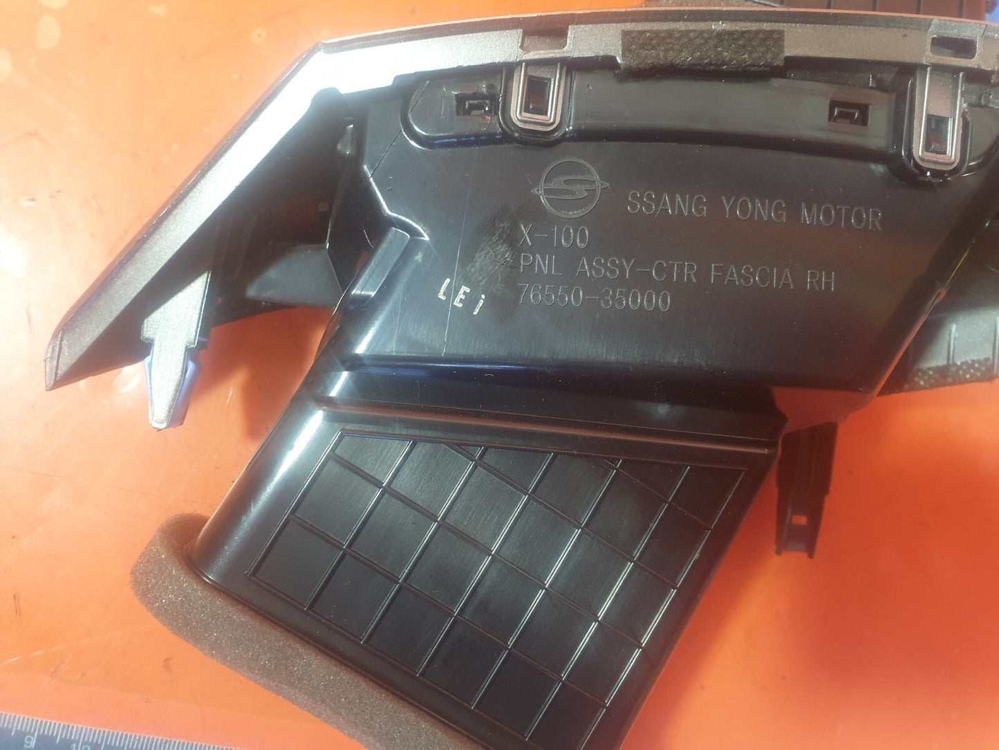 2017 SSANGYONG TIVOLI EX 1.6D DASHBOARD AIR VENTS PAIR + WARRANTY A230