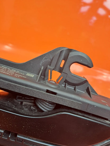 TESLA MODEL 3 LONG 2024 FRONT LEFT EXTERIOR DOOR HANDLE 1780884-00-A Warranty