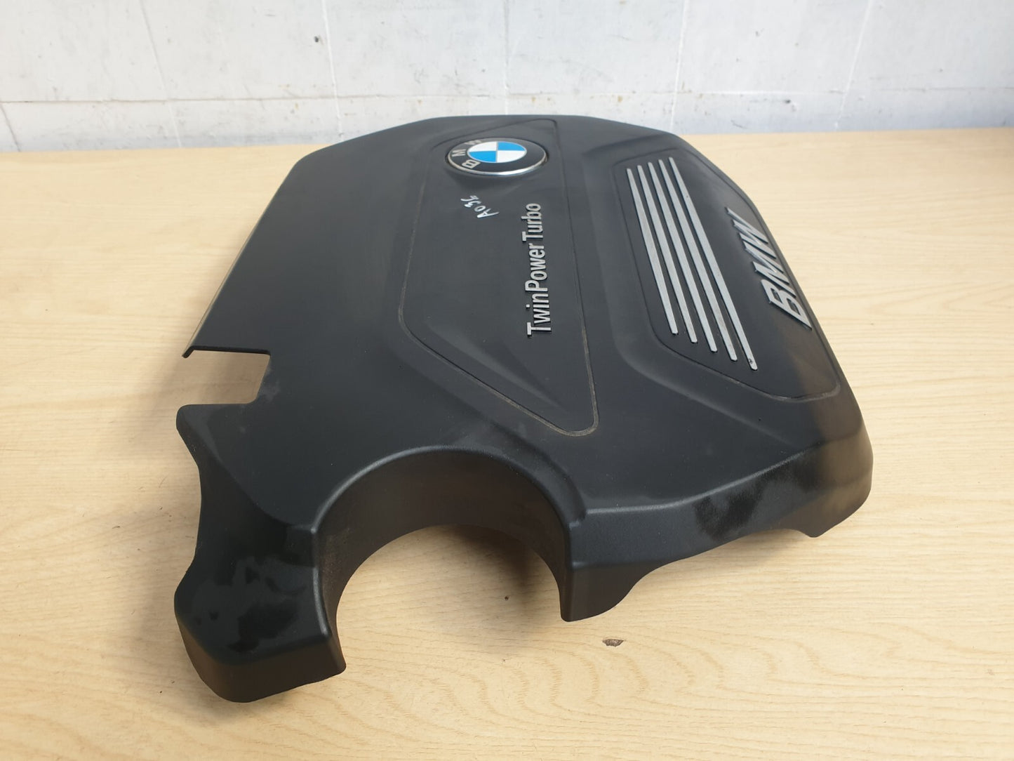 BMW F46 216D 1.5 DIESEL 2018 ENGINE COVER 8514201